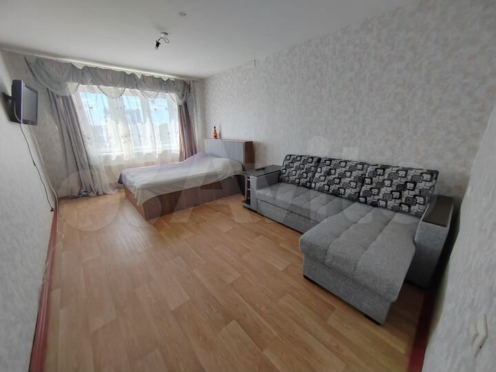 3-к. квартира, 80 м², 5/17 эт.