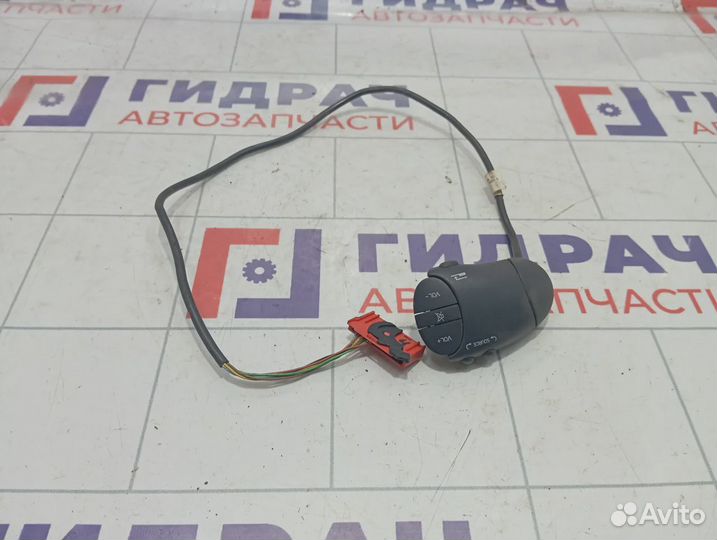 Переключатель подрулевой управления магнитолой Renault Symbol 8200467786