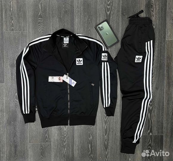 Спортивный костюм Adidas