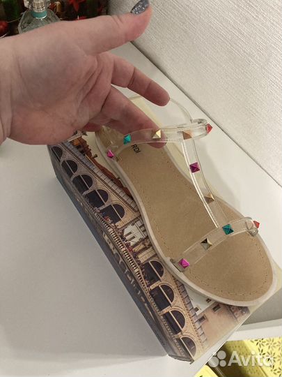 Летние босоножки 39 р