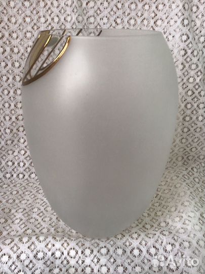 Ваза Богемия белая матовая