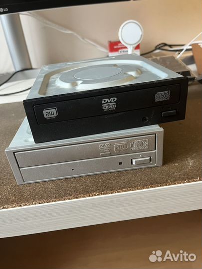 DVD RW привод