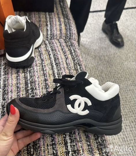 Женские кроссовки Chanel 37