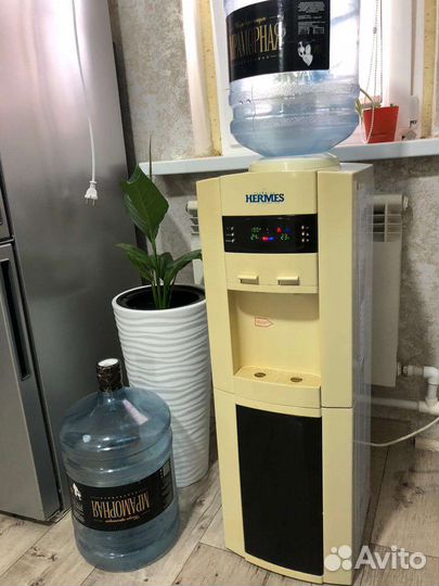 Кулер для воды бу