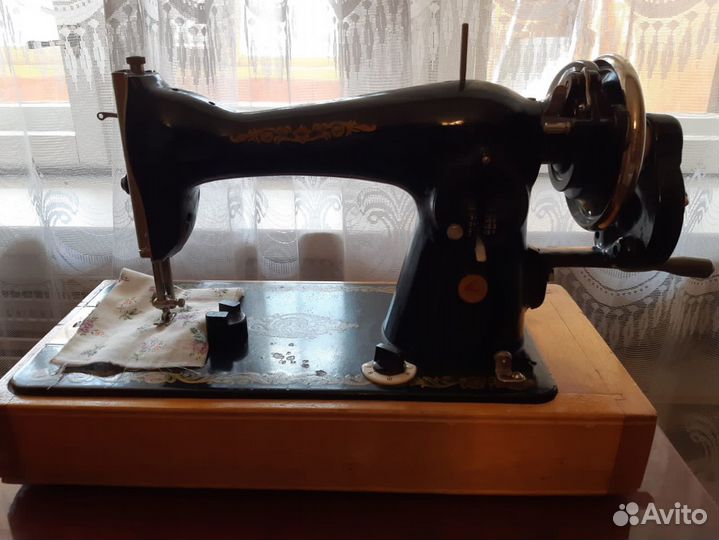 Швейная машина