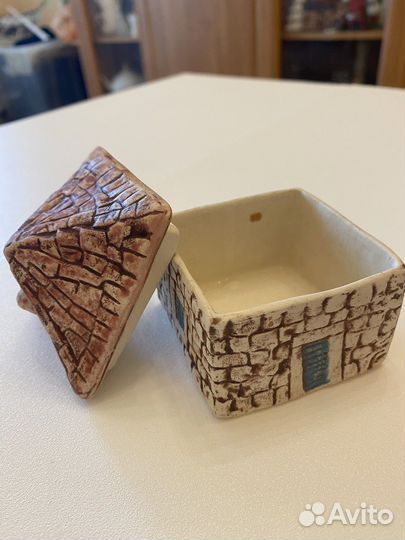 Шкатулка домик