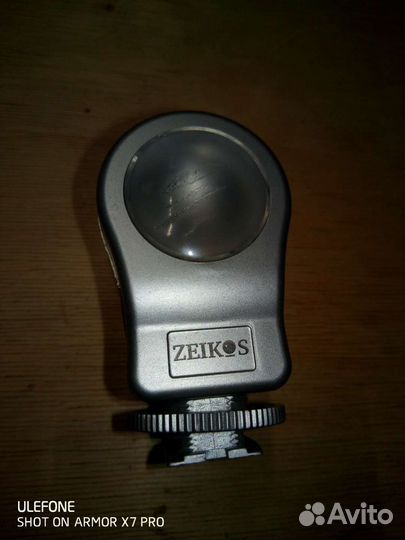 Подсветка для видеокамеры Zeikos