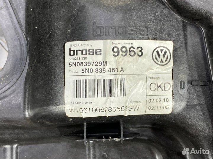 Стеклоподъемник задний левый Volkswagen Tiguan 5N1