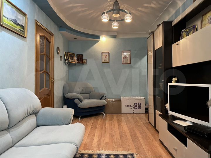 2-к. квартира, 40 м², 2/4 эт.