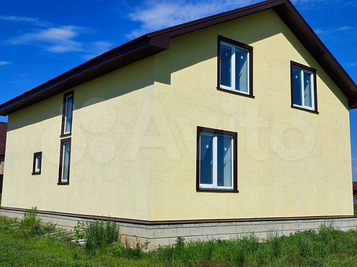 Коттедж 164 м² на участке 8 сот.