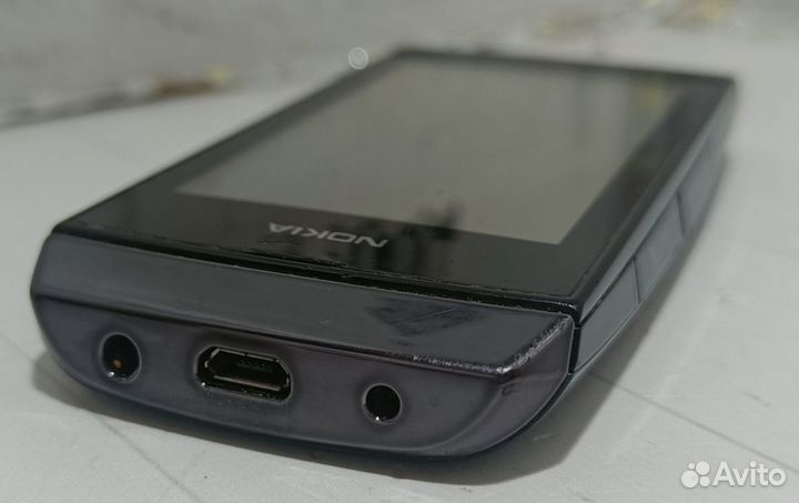 Nokia Asha 305