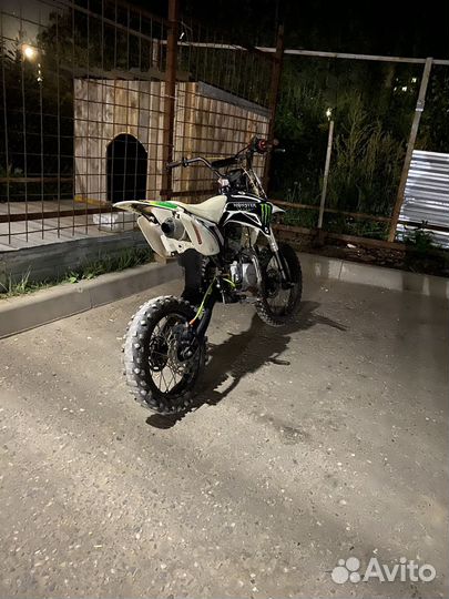 Пит байк MotoLand 125