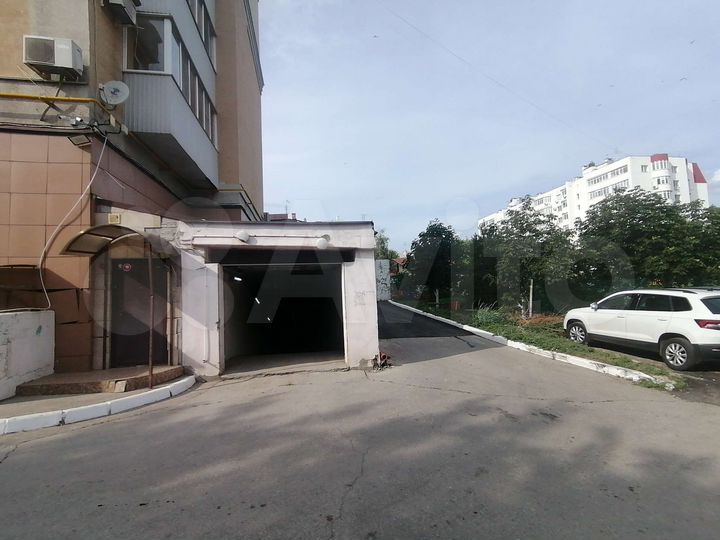 Машиноместо, 15 м²