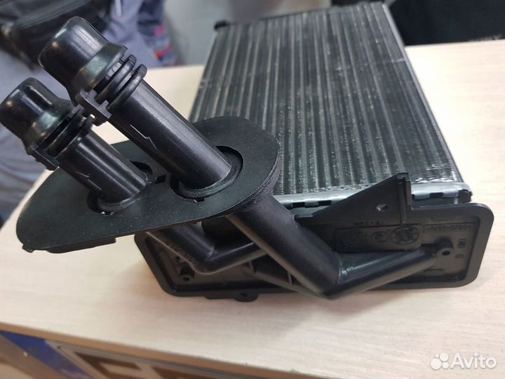 Радиатор отопителя салона Volkswagen Passat Golf