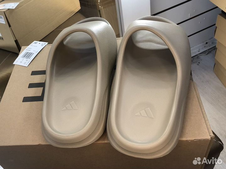 Adidas Yeezy Slide Pure