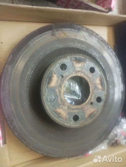 Тормозные диски Тойота Рав 4 3 поколения, 2012 г