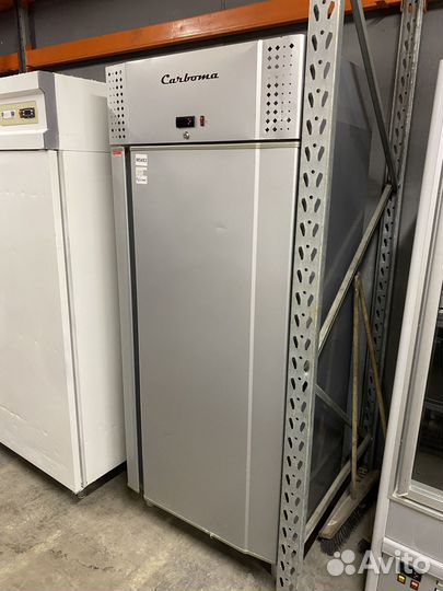 Холодильный шкаф carboma