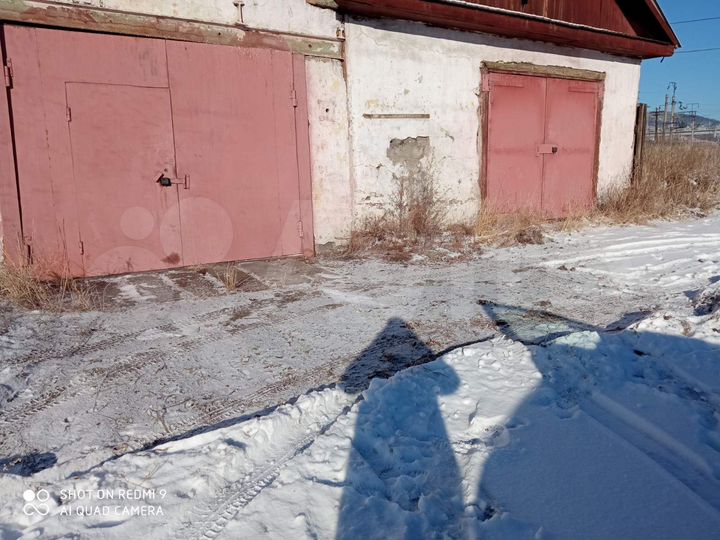 Гараж, > 30 м²