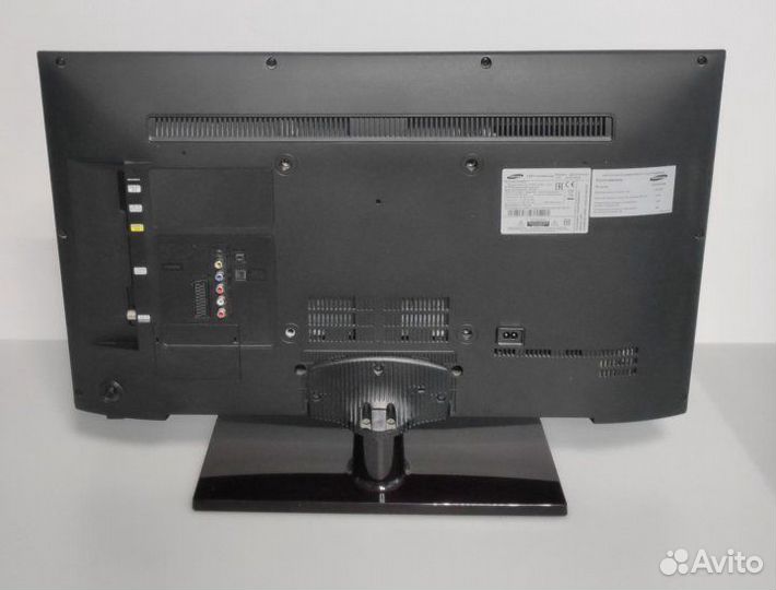 LED телевизор Samsung, 81 см