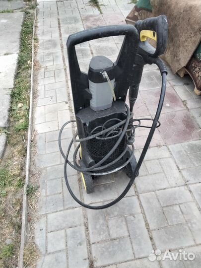 Мойка высокого давления karcher