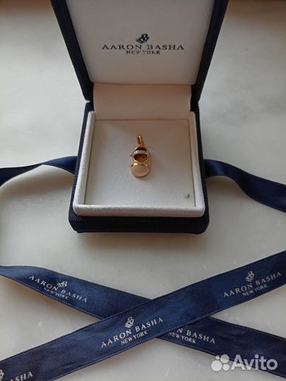 Шарм-подвеска aaron basha