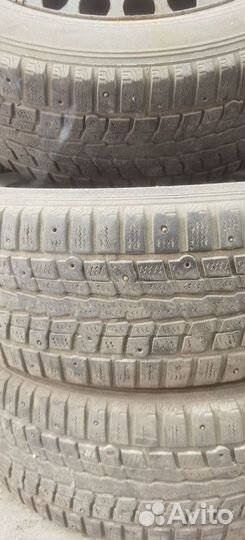 Dunlop SP Winter Ice 01 205/60 R16