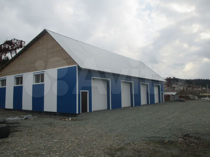 Гараж, > 30 м²