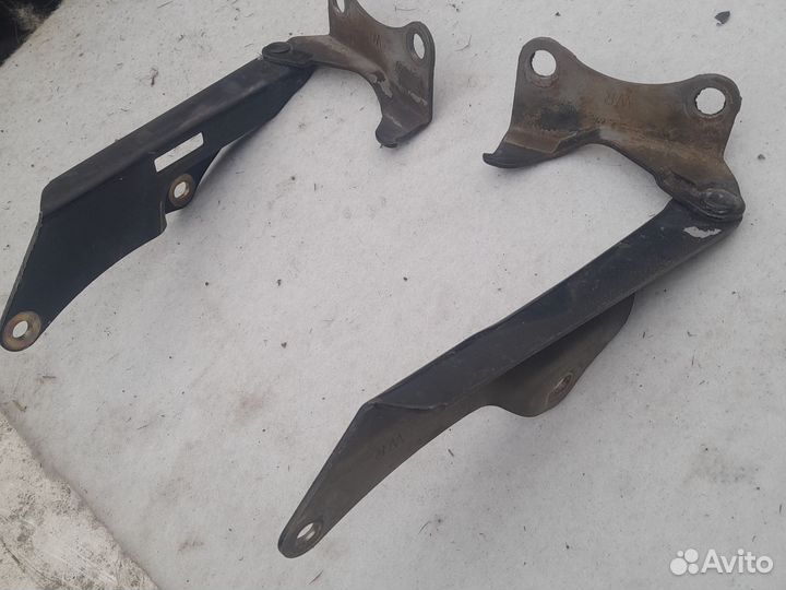 Петли капота nissan cube