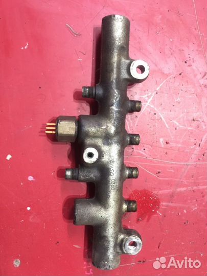 Топливная рейка (рампа) Mazda 6 GG