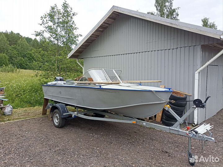 Моторная лодка прогресс4