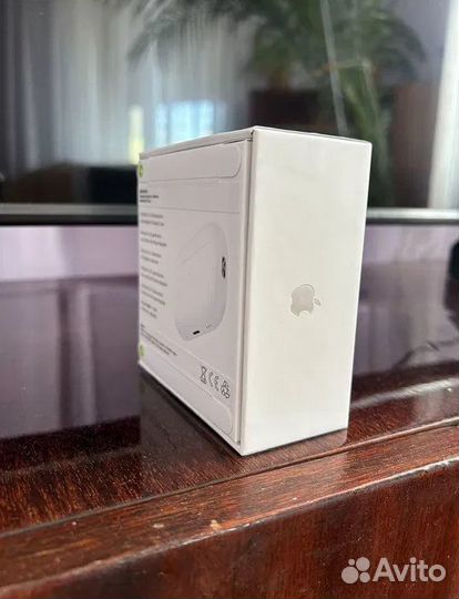 Продам AirPods 2 (новые на гарантии)