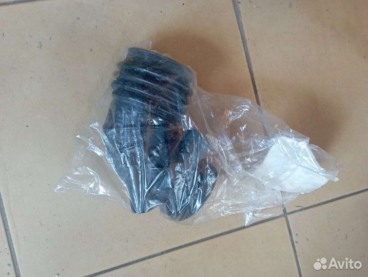 BMW 3 E30 Патрубок воздухомера новый оригинал