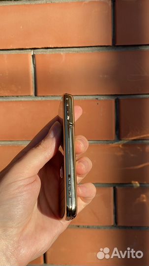 Nokia 6700 classic Gold Edition