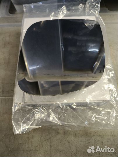 Элемент зеркала правый Audi Q5 8R Q7 после 2009г