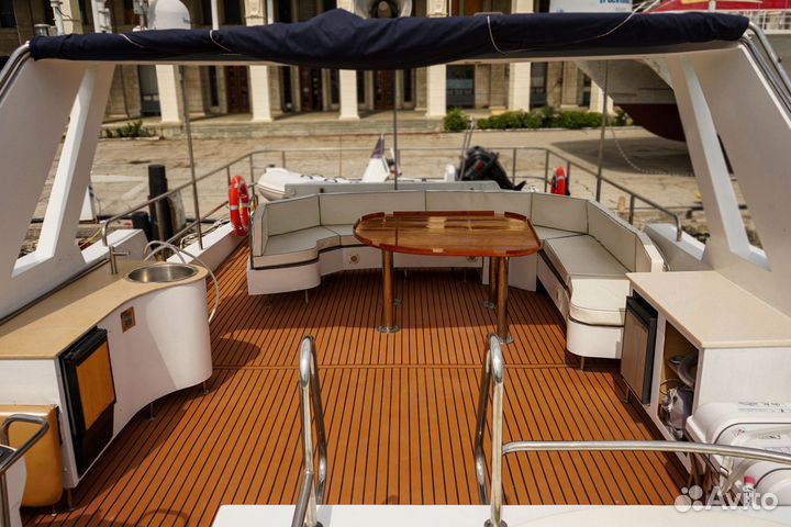 Аренда уникальной яхты для 18 гостей