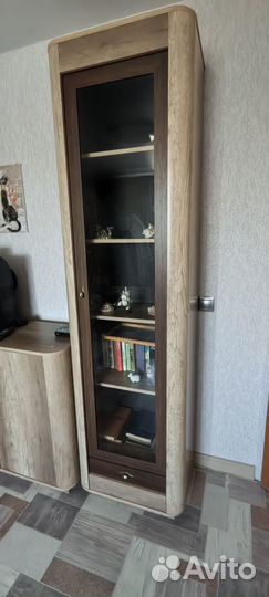 Стенка в гостиную бу