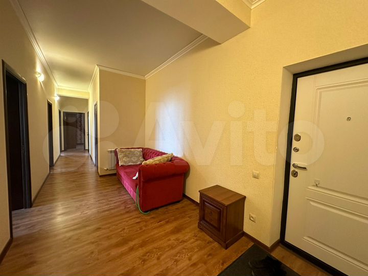 3-к. квартира, 103 м², 4/13 эт.