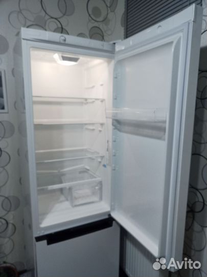 Холодильник indesit бу