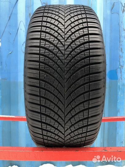 Goodyear Vector 4Seasons Gen-3 255/40 R20