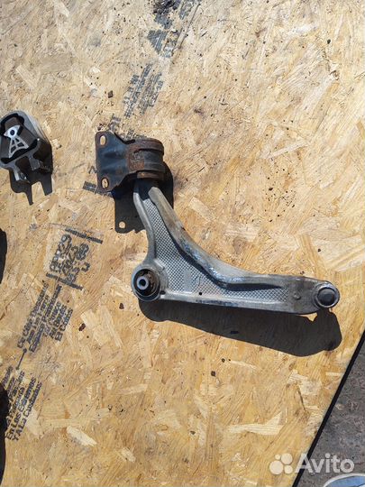 Рычаг подвески нижний передний Ford Mondeo 5