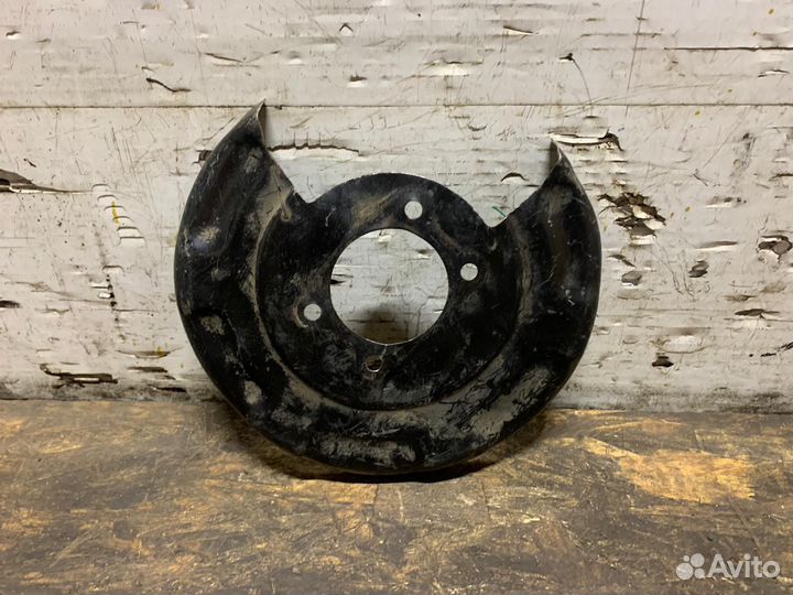 Кожух тормозной задний Kia Rio 3 11-17г