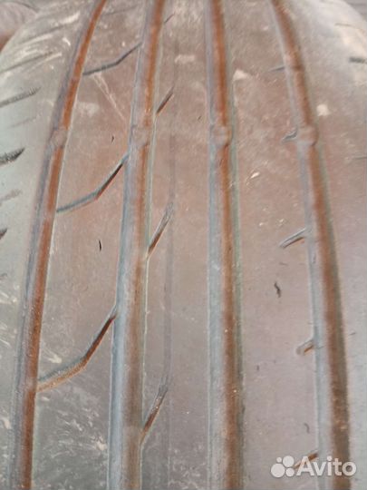 Continental ContiPremiumContact 2 215/60 R17 96H