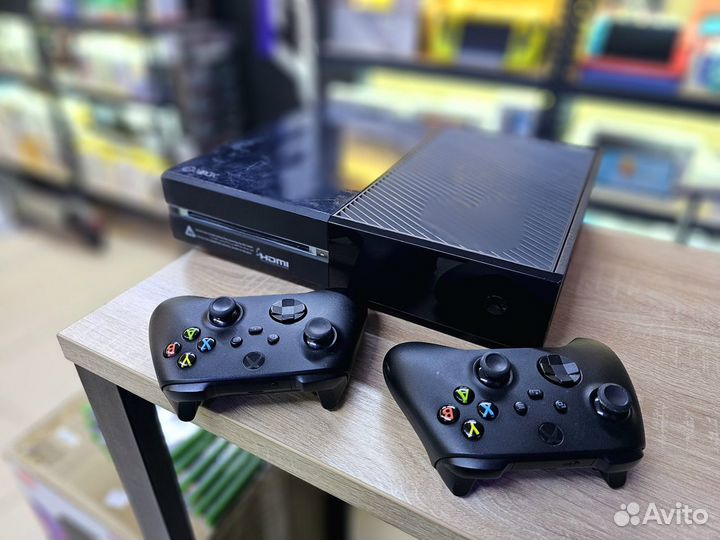 Xbox One 2 геймпада + игры