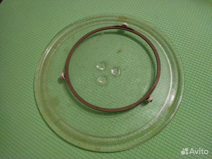 Микроволновка с блюдцем и роликом(свч)