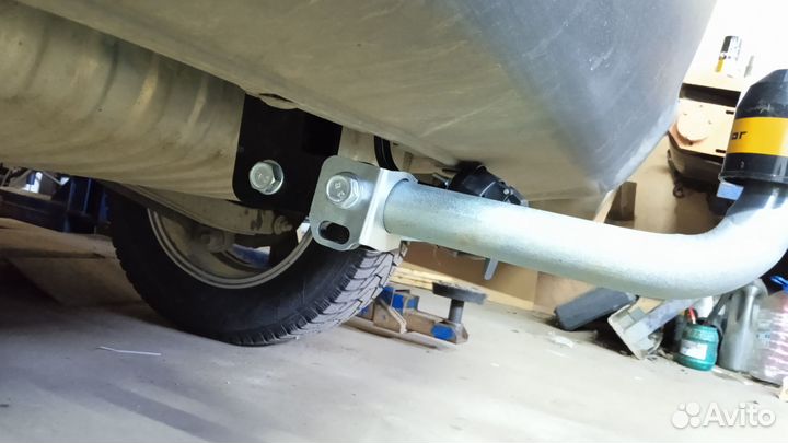 Фаркоп с оцинкованным шаром на Kia Sportage 2