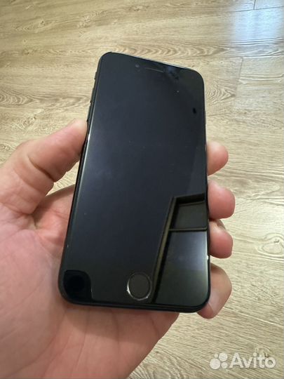 iPhone SE (2020), 128 ГБ
