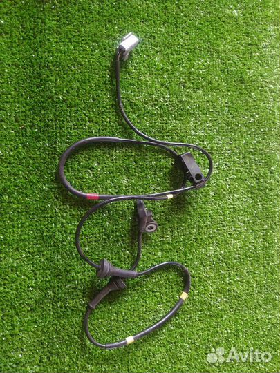 Датчик ABS задний левый Volvo S60