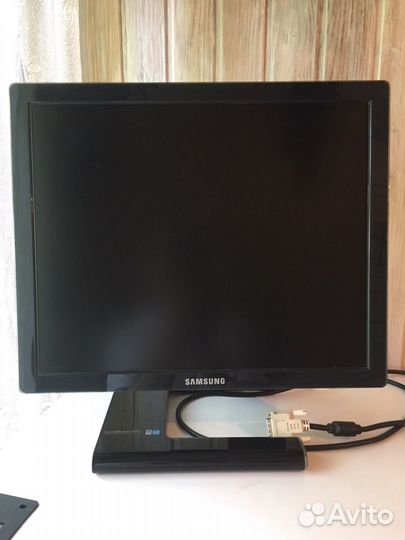 Монитор Samsung Master 971 p
