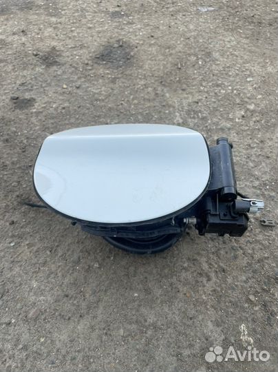 Бмв 1 f20 лючок бензобака