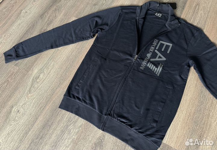 Спортивный костюм Emporio Armani